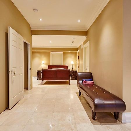 Elegant Apartment With Sauna Торонто Екстер'єр фото
