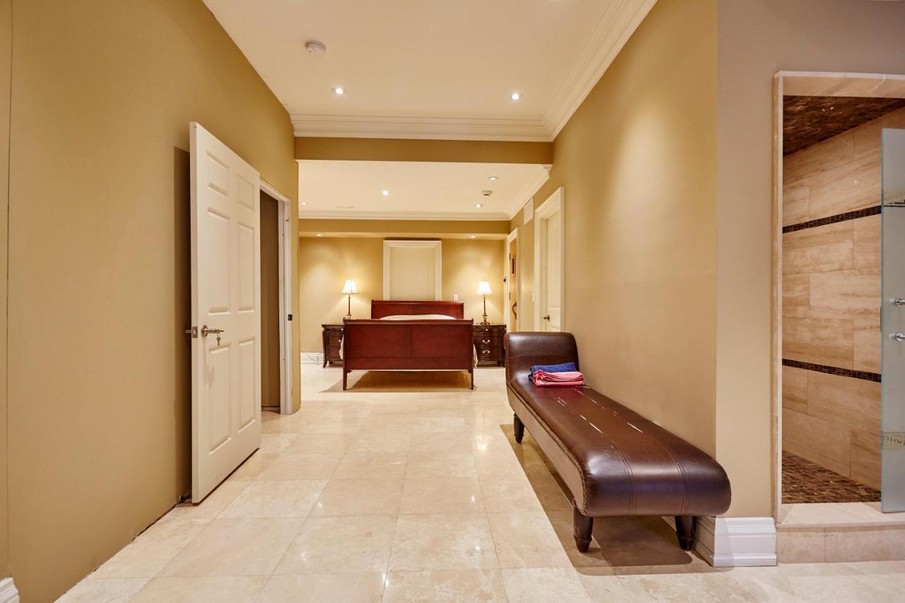 Elegant Apartment With Sauna Торонто Екстер'єр фото