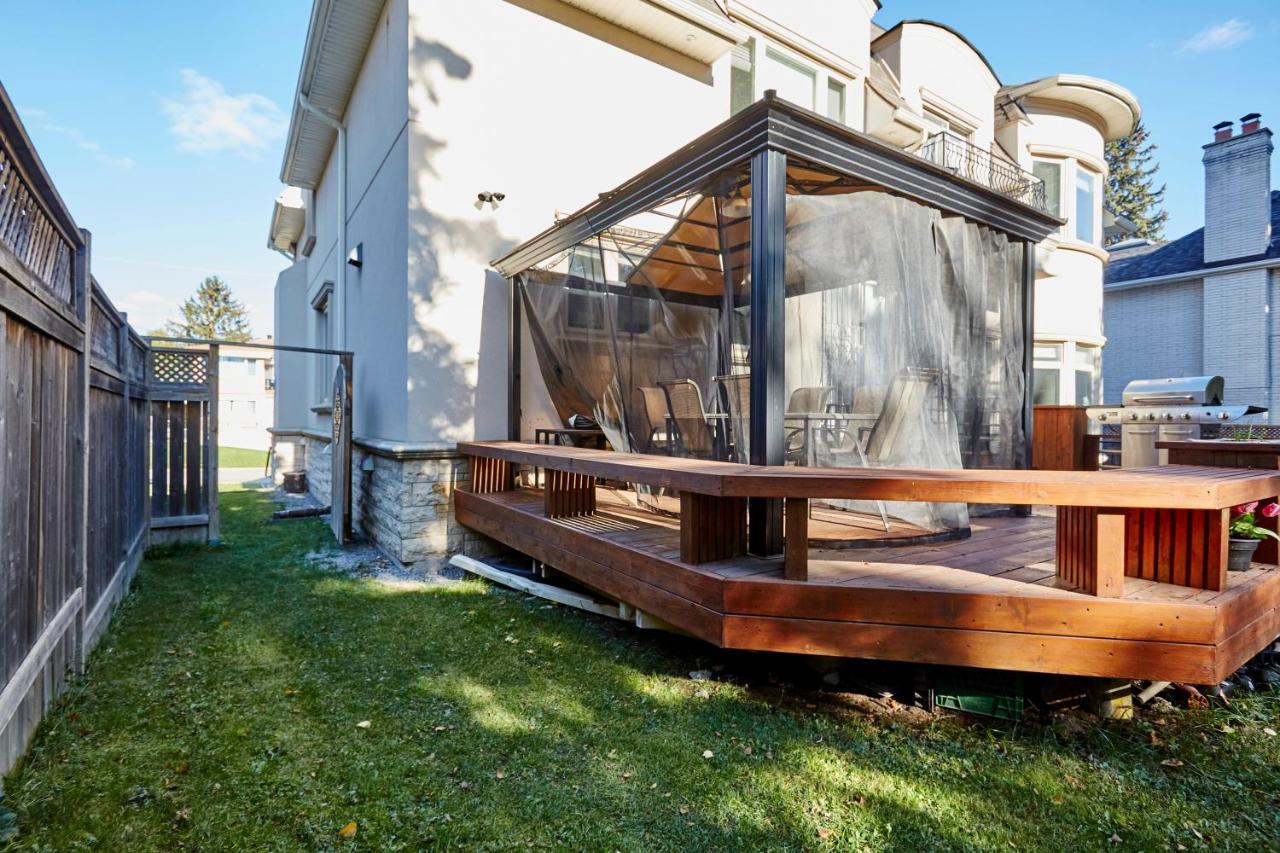 Elegant Apartment With Sauna Торонто Екстер'єр фото